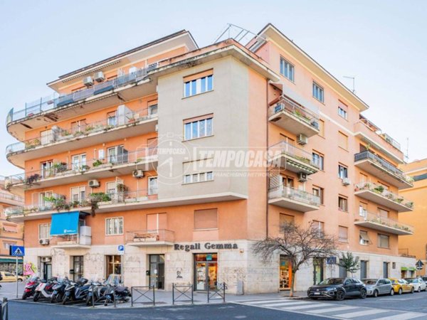appartamento in vendita a Roma in zona Gianicolense