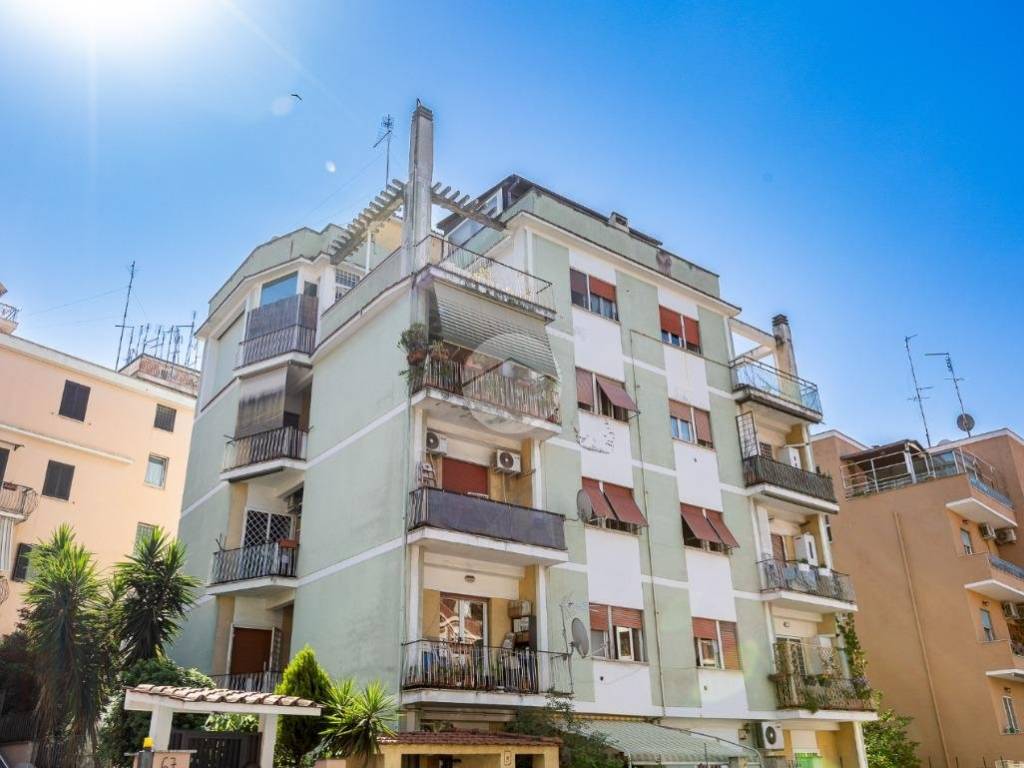 appartamento in vendita a Roma in zona Primavalle