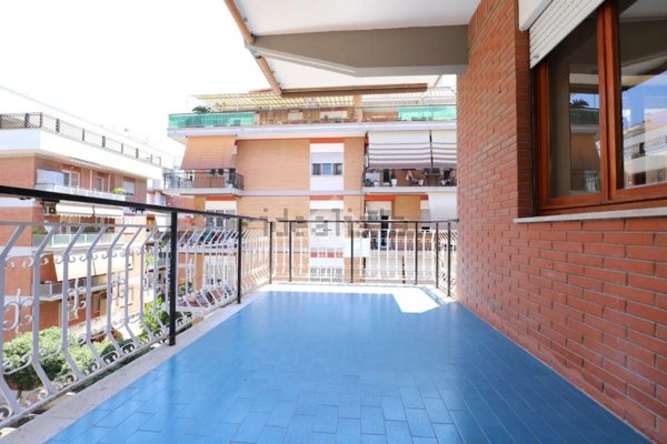 appartamento in vendita a Roma in zona Ostia