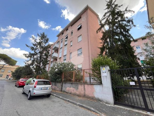 appartamento in vendita a Roma in zona Giuliano Dalmata