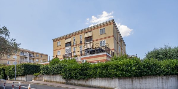 appartamento in vendita a Roma in zona Castel di Leva