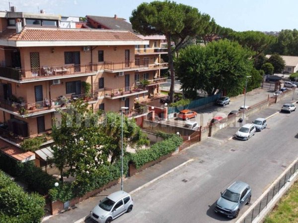 appartamento in vendita a Roma in zona Casal Morena