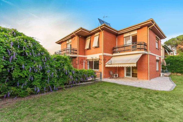 casa indipendente in vendita a Roma in zona Tor di Quinto