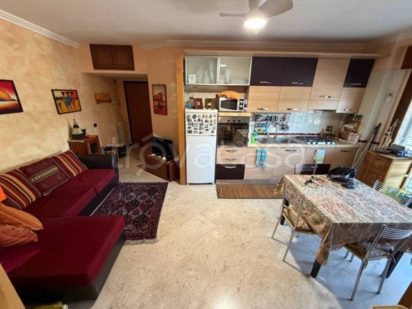 appartamento in vendita a Roma in zona Ostia