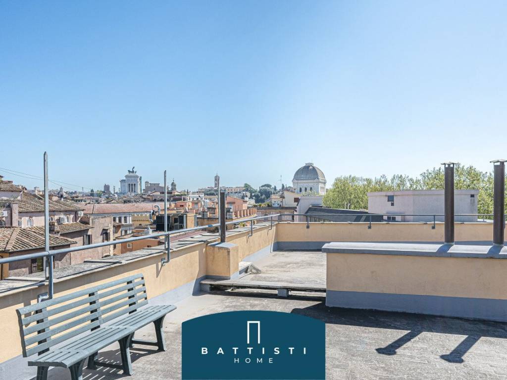 appartamento in vendita a Roma in zona Centro Storico