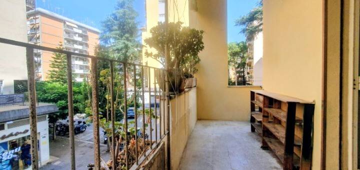 appartamento in vendita a Roma in zona Ardeatino