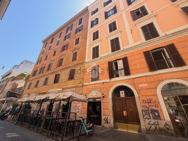 appartamento in vendita a Roma in zona Trastevere