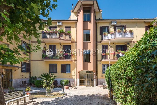 appartamento in vendita a Roma in zona Ostia