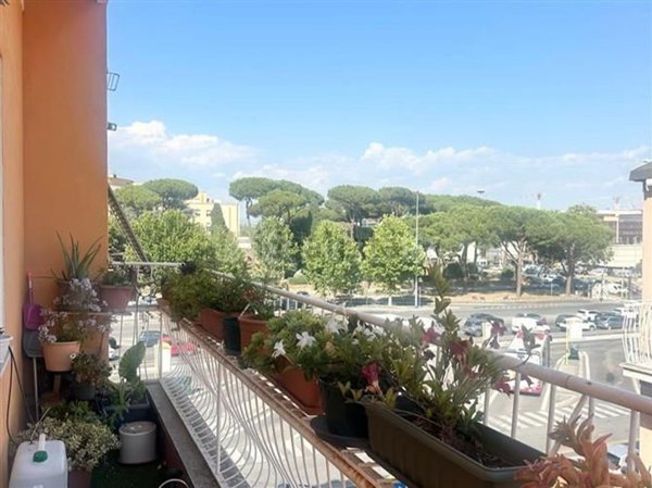 appartamento in vendita a Roma in zona Appio Claudio
