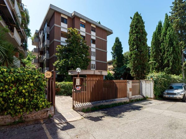 appartamento in vendita a Roma in zona Tor di Quinto
