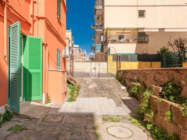 appartamento in vendita a Roma in zona Torrevecchia