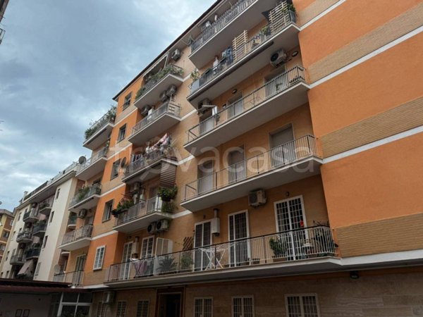 appartamento in vendita a Roma in zona Tuscolano