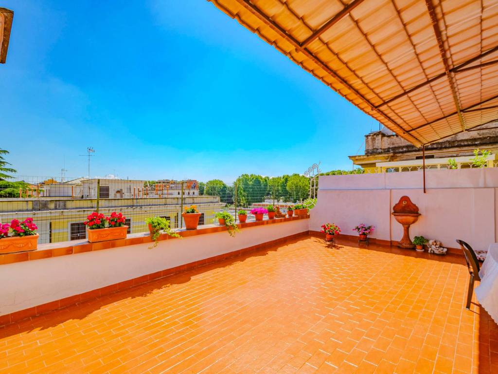 appartamento in vendita a Roma in zona Testaccio