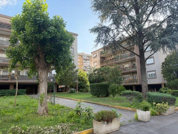 appartamento in vendita a Roma in zona Cinecittà