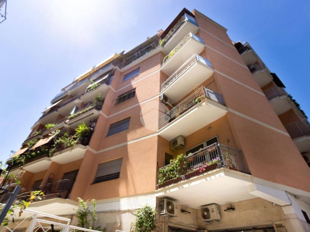appartamento in vendita a Roma in zona Prenestino-Centocelle