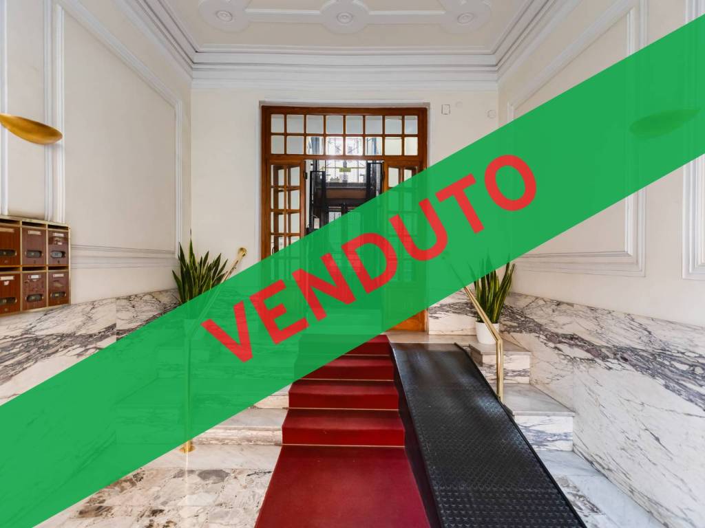 appartamento in vendita a Roma in zona Tuscolano
