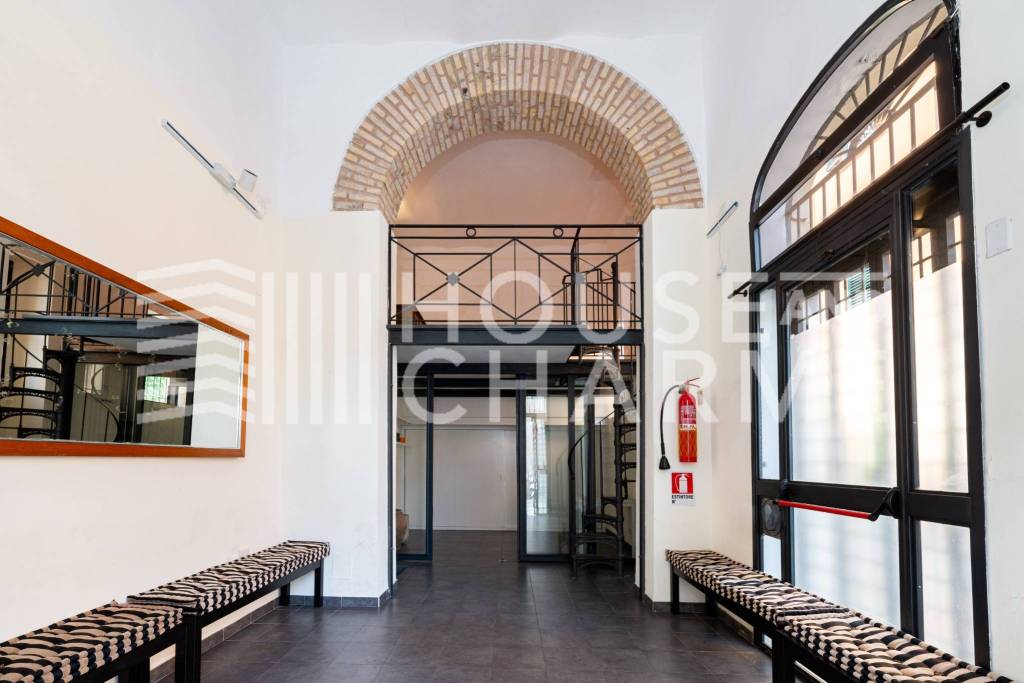 appartamento in vendita a Roma in zona Trastevere
