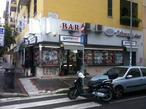negozio in vendita a Roma in zona Prenestino-Labicano