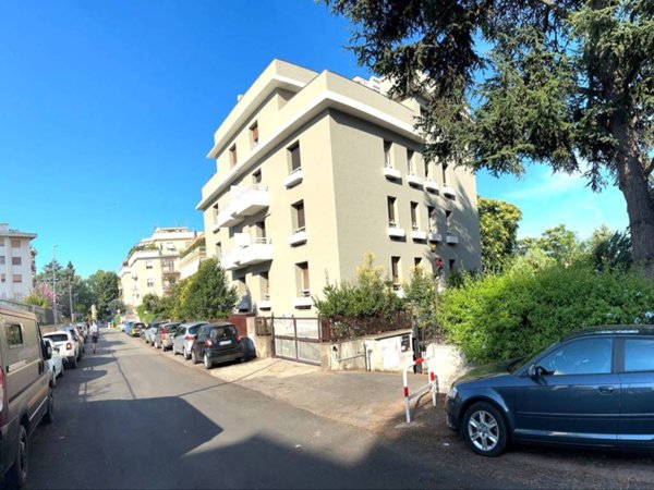 appartamento in vendita a Roma in zona Primavalle