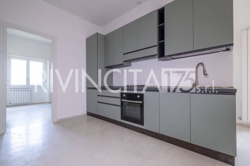 appartamento in vendita a Roma in zona Portuense