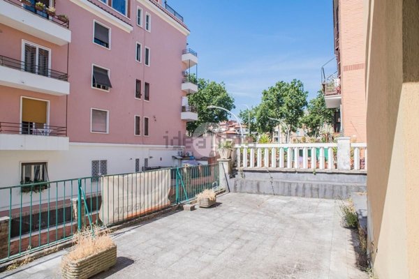 appartamento in vendita a Roma in zona Gianicolense