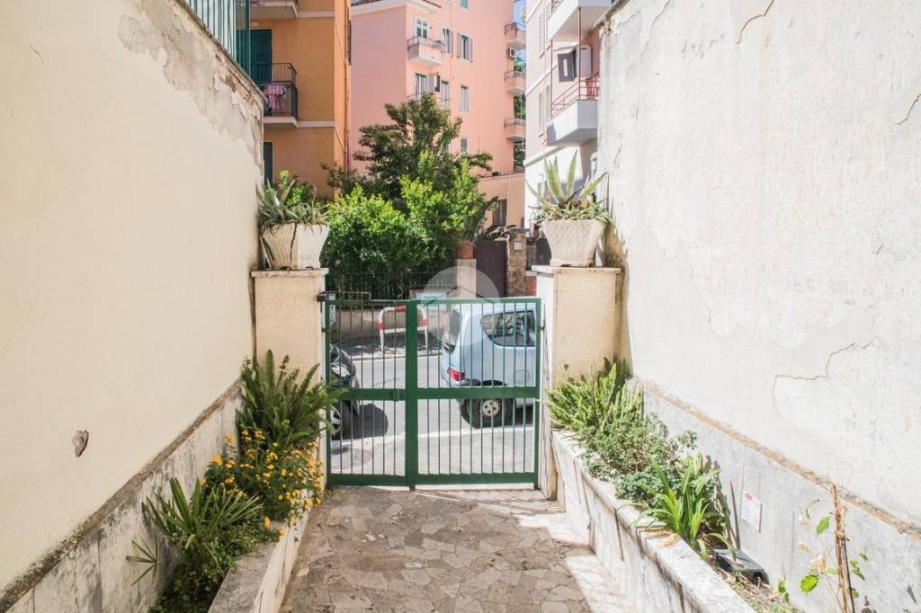 appartamento in vendita a Roma in zona Gianicolense