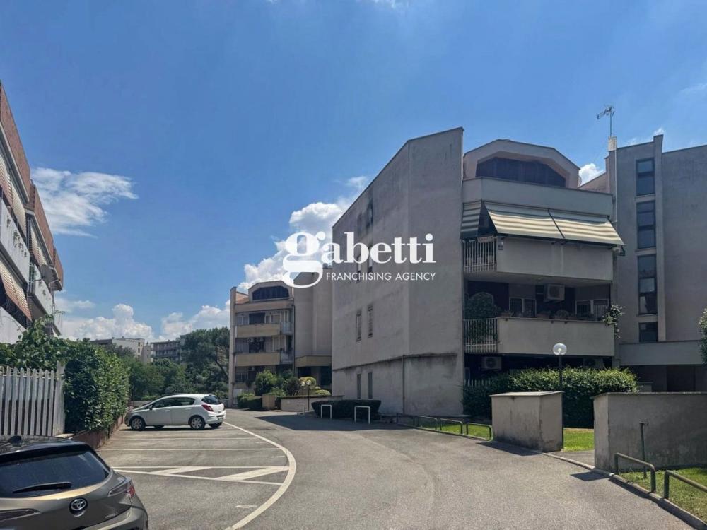 appartamento in vendita a Roma in zona Collatino