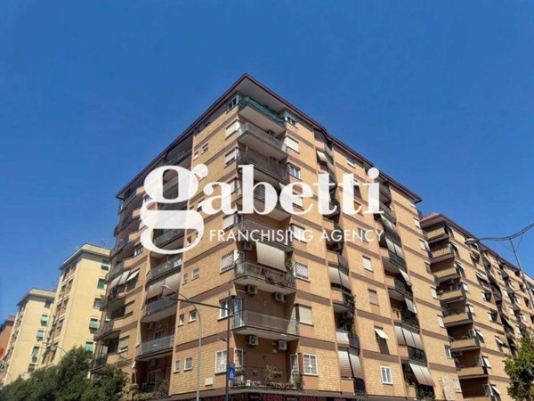 appartamento in vendita a Roma in zona Collatino