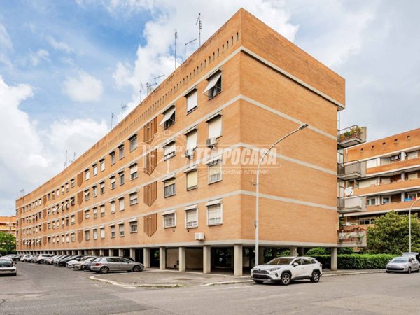 appartamento in vendita a Roma in zona Torrino