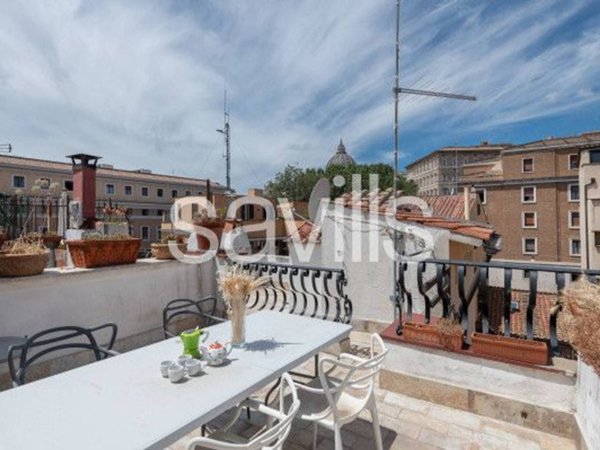 appartamento in vendita a Roma in zona Rione Borgo
