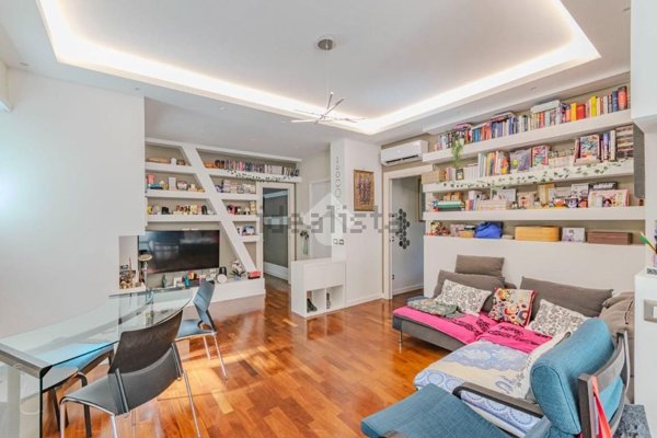 appartamento in vendita a Roma in zona EUR