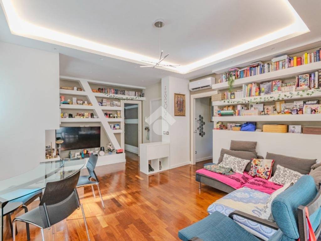 appartamento in vendita a Roma in zona EUR