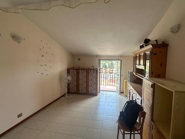 appartamento in vendita a Roma in zona Tor Bella Monaca