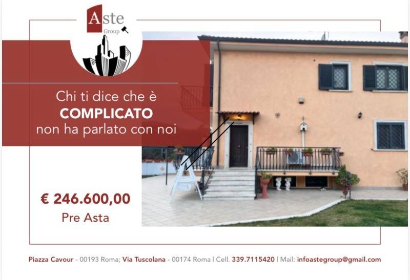casa indipendente in vendita a Roma in zona Finocchio