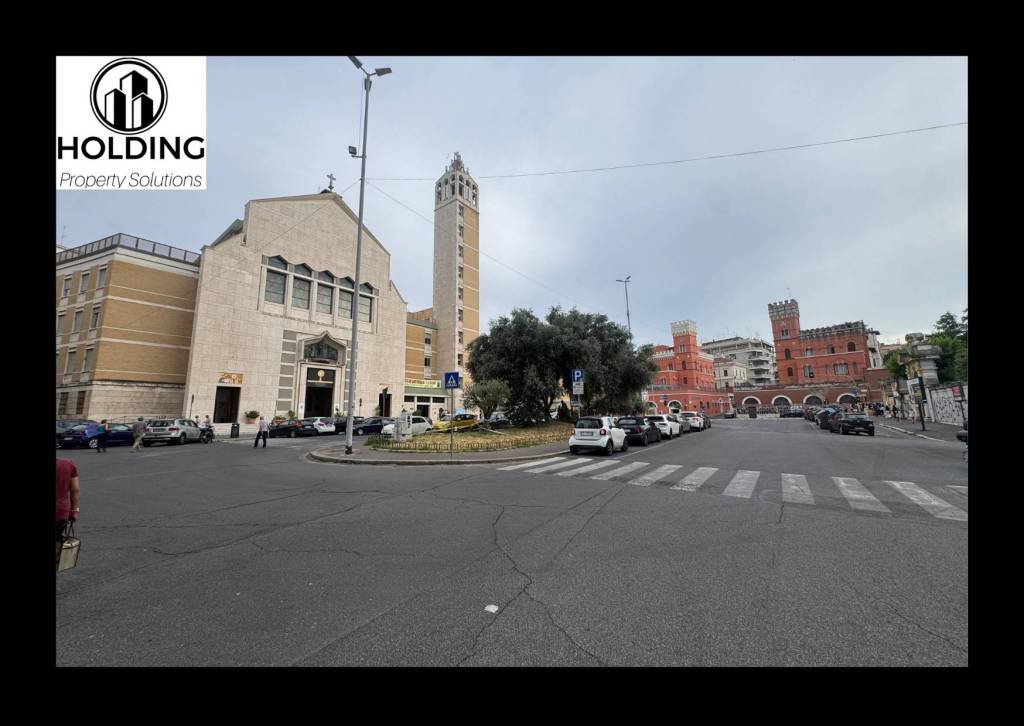 casa indipendente in vendita a Roma in zona Tuscolano
