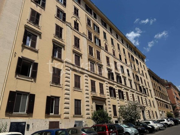 appartamento in vendita a Roma in zona Tuscolano