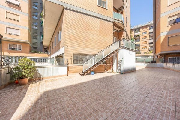appartamento in vendita a Roma in zona Aurelio