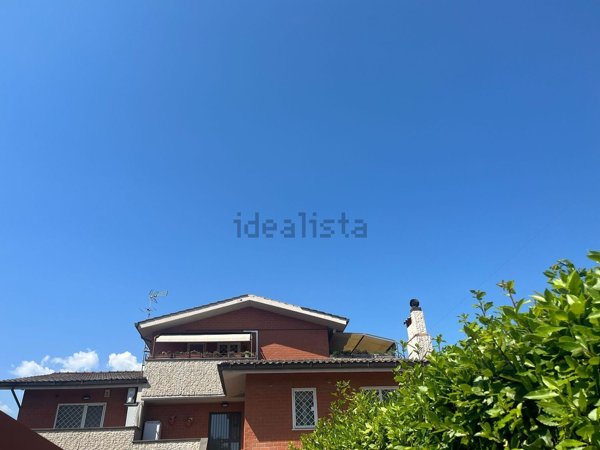 appartamento in vendita a Roma in zona Selva Candida