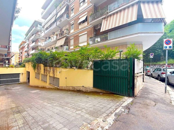 locale di sgombero in vendita a Roma