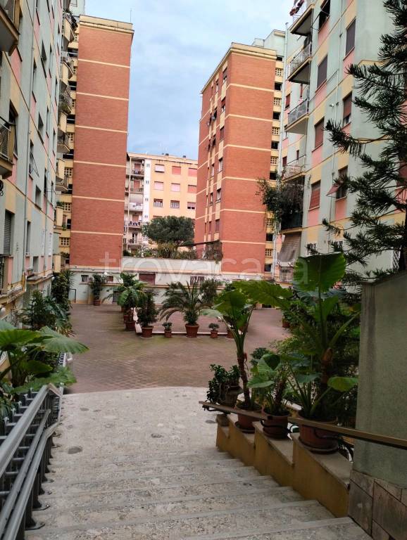 appartamento in vendita a Roma in zona Ostiense