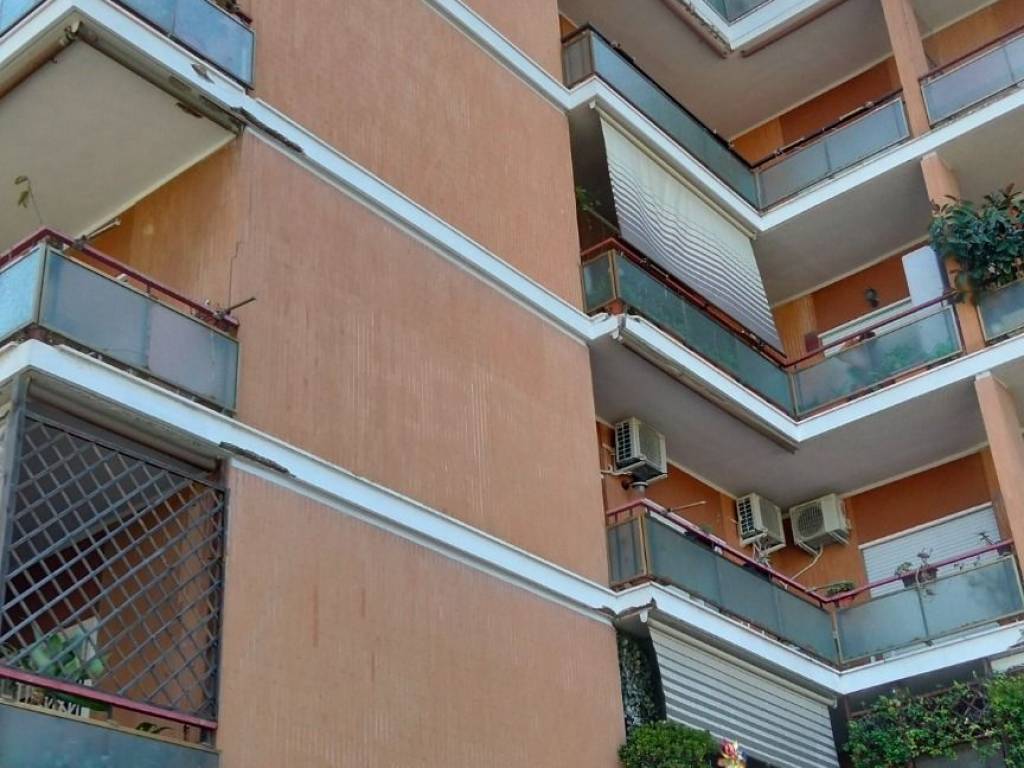 appartamento in vendita a Roma in zona Ostia