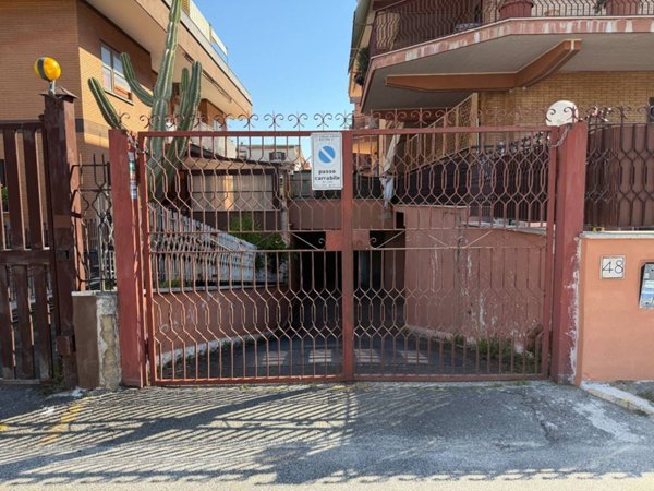 locale di sgombero in vendita a Roma