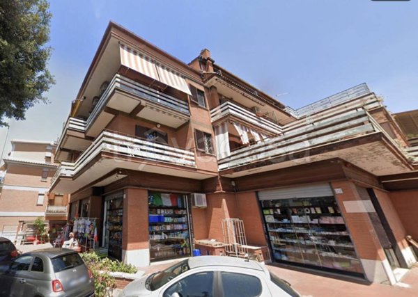 appartamento in vendita a Roma in zona Colle Prenestino