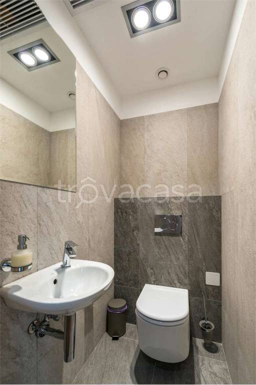 casa indipendente in vendita a Roma in zona Case Rosse