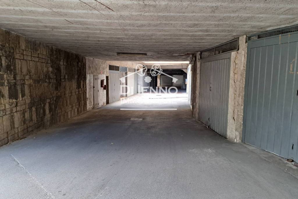 negozio in vendita a Roma in zona Tor di Quinto
