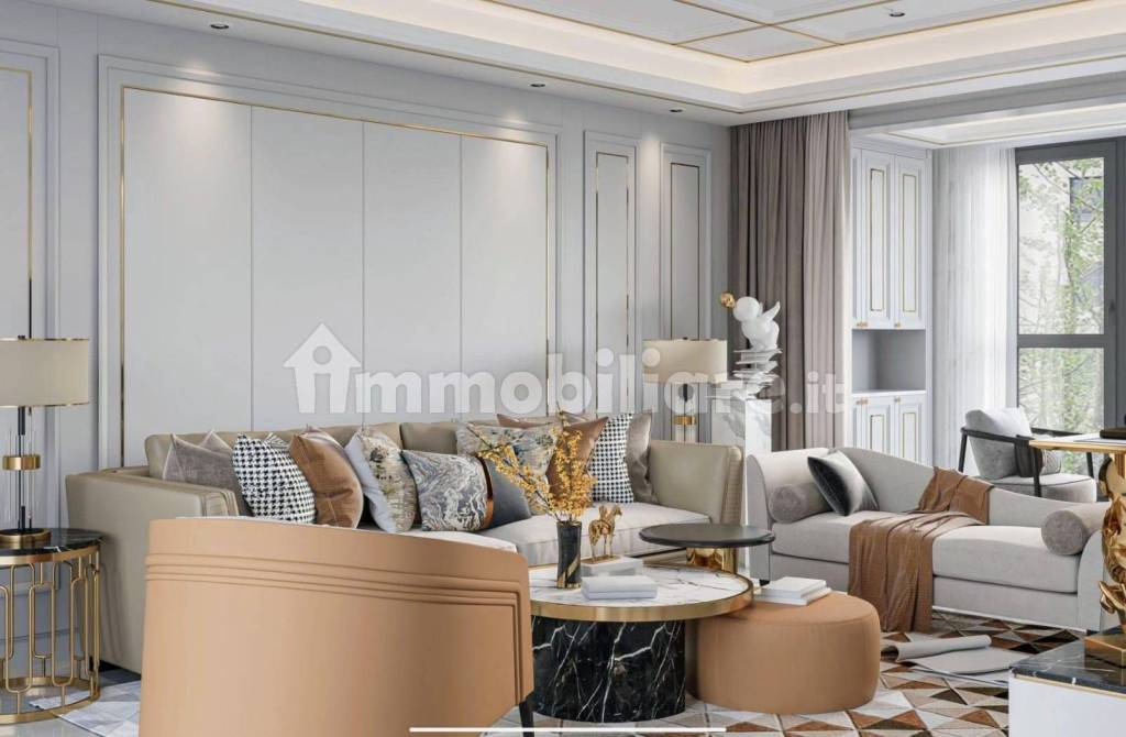 appartamento in vendita a Roma in zona Trevi-Colonna