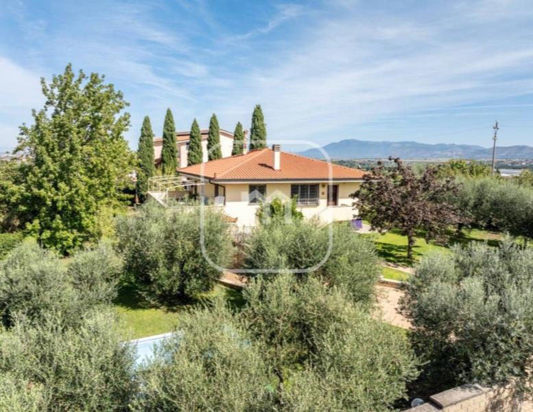 casa indipendente in vendita a Roma in zona Finocchio