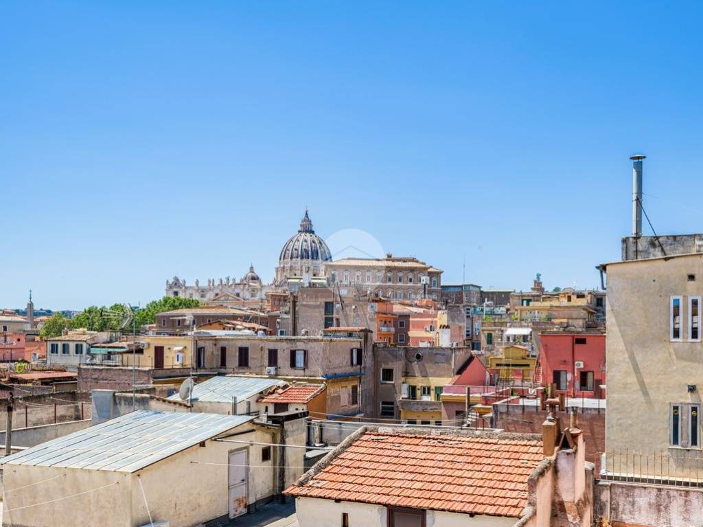appartamento in vendita a Roma in zona Rione Prati