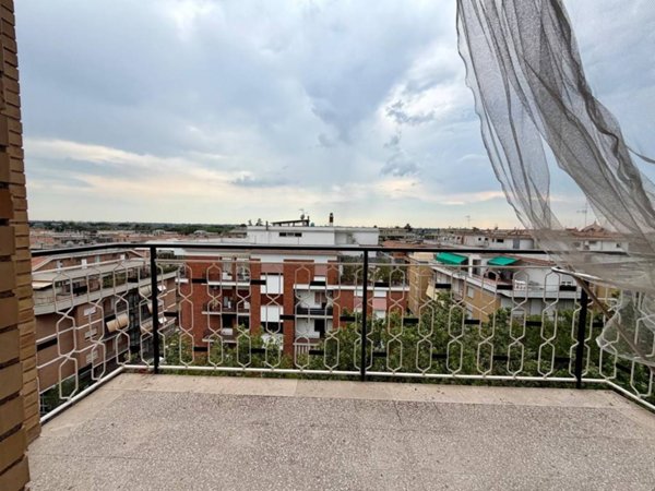 appartamento in vendita a Roma in zona Appio Claudio