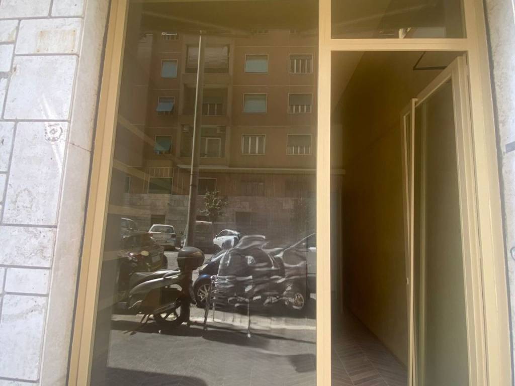 negozio in vendita a Roma in zona Nomentano